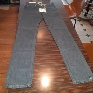 Womens Jeans   28 - 32 Skinny Leg